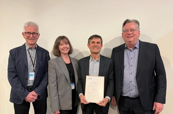 Kurt J.Pfeiffer Award